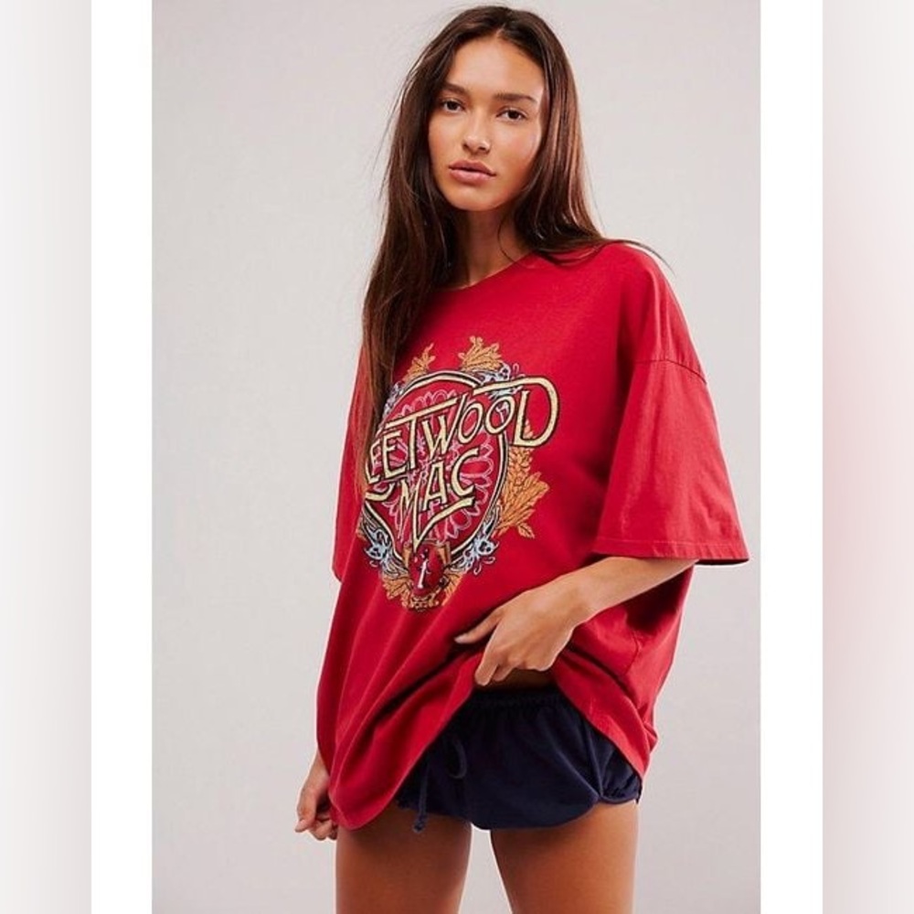 Daydreamer Tee